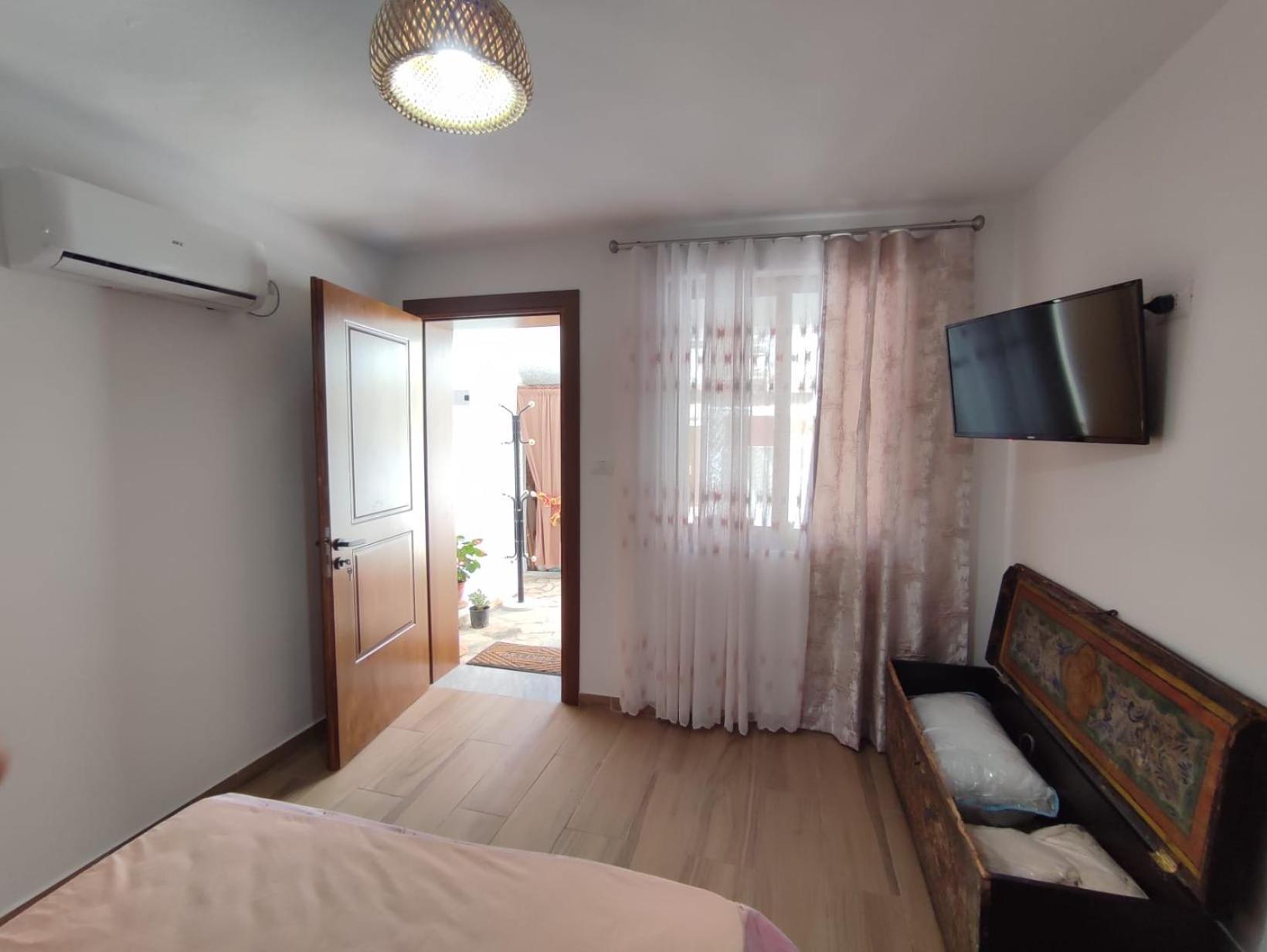 Bujtina Veritos Berat Exteriér fotografie